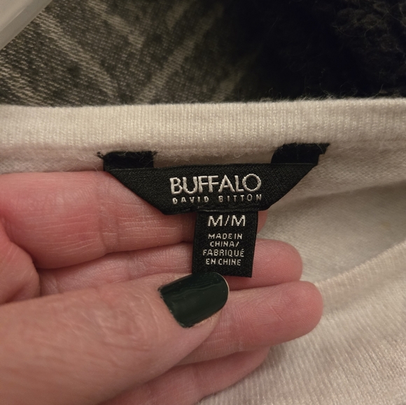 Buffalo sweater size M - Picture 2 of 5